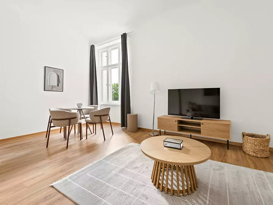 Immagine 4 di Appartamento in affitto  in Südendstraße a Berlin