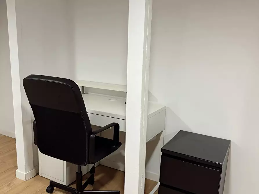 Immagine 6 di Appartamento in affitto  in Calle Pinos Alta a Madrid