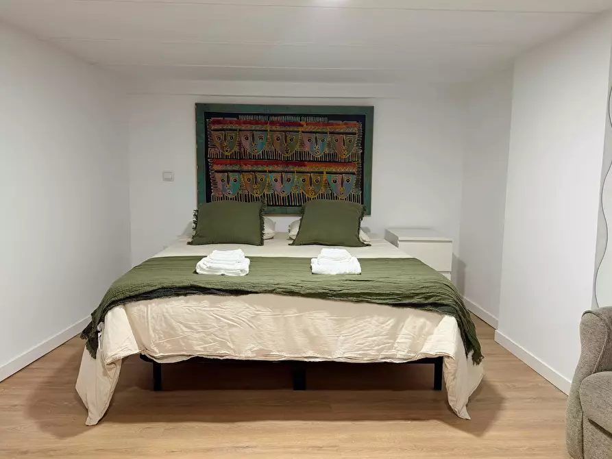 Immagine 3 di Appartamento in affitto  in Calle Pinos Alta a Madrid