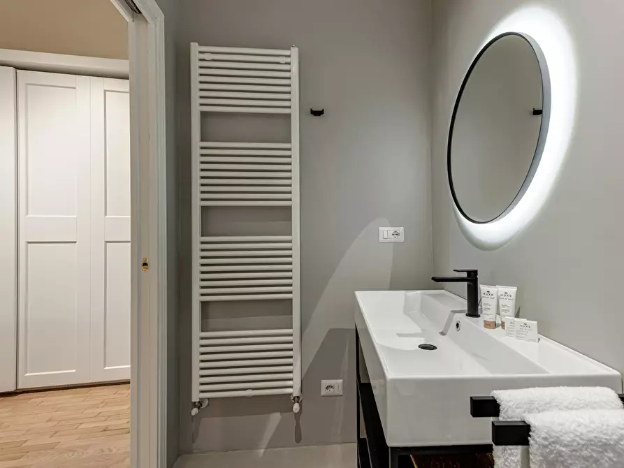 Immagine 8 di Appartamento in affitto  in Via del Moro a Firenze