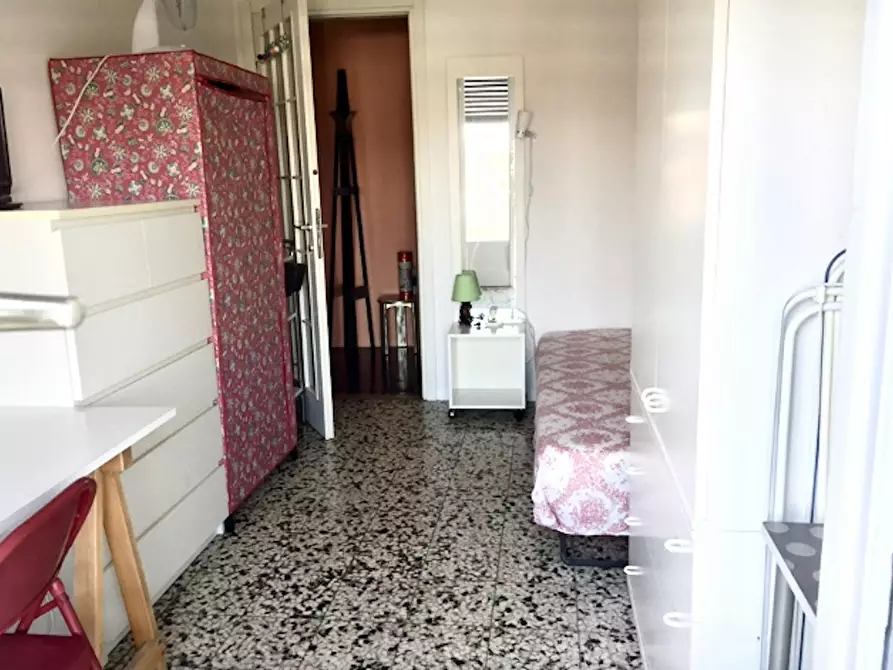 Immagine 1 di Camera in affitto  in Via Giovanni Pezzotti a Milano