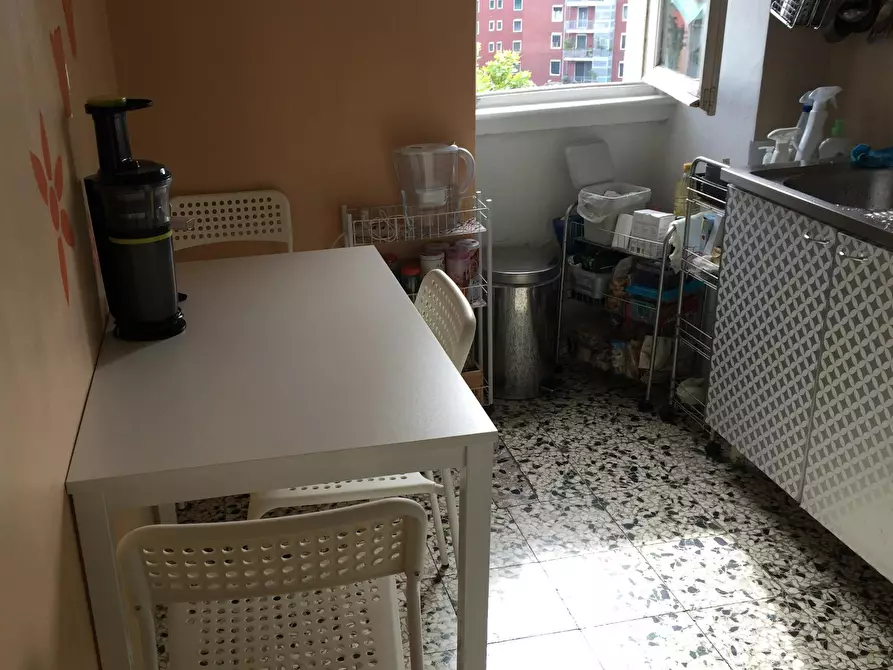 Immagine 6 di Camera in affitto  in Via Giovanni Pezzotti a Milano