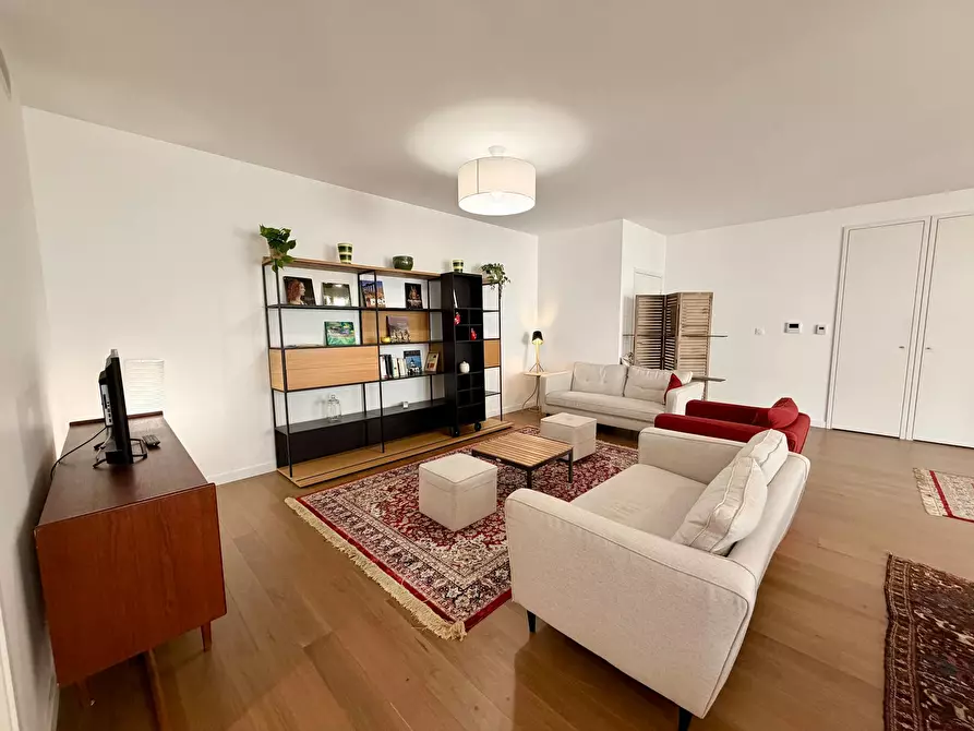 Immagine 4 di Appartamento in affitto  in Rue Curie a Lyon