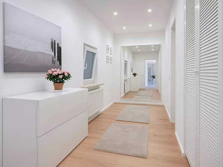 Immagine 6 di Appartamento in affitto  in Georgenstraße a München