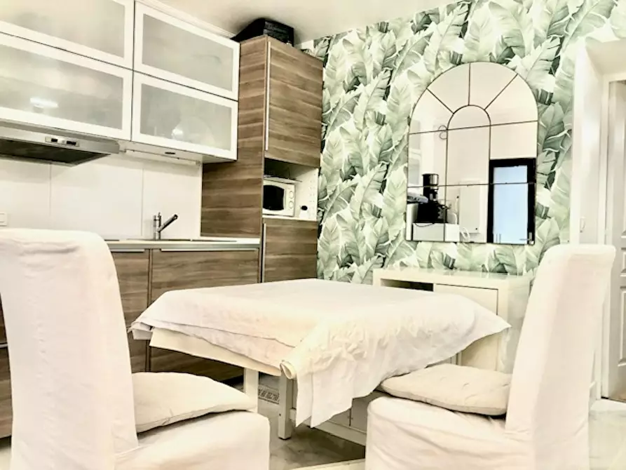 Immagine 3 di Appartamento in affitto  in Rue Saint Charles a Paris