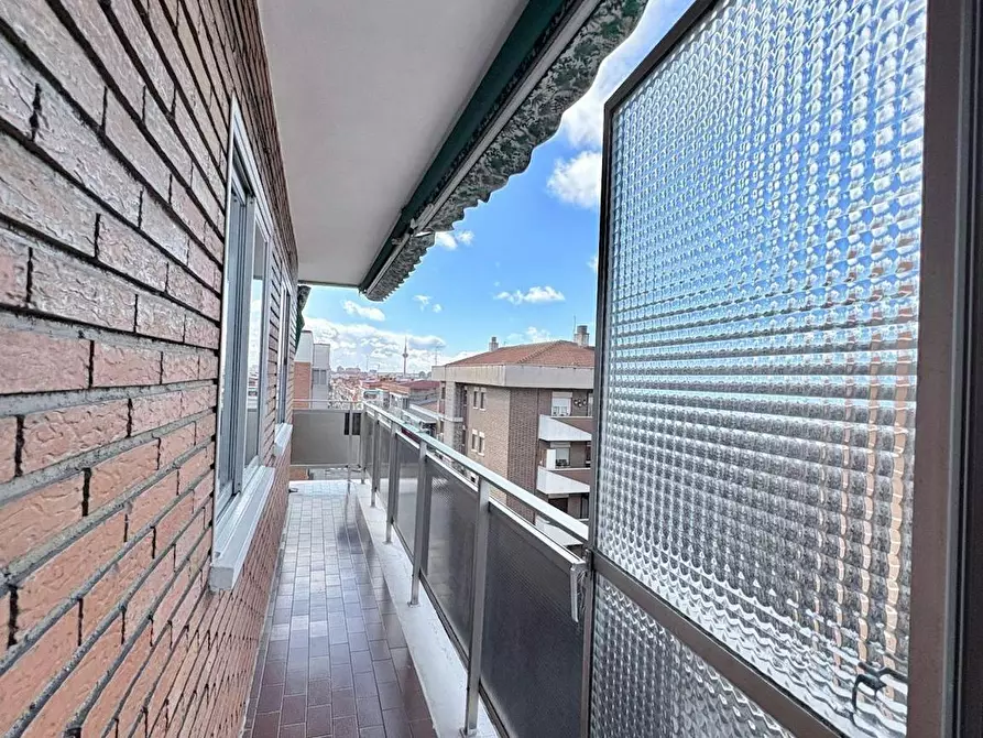 Immagine 10 di Camera in affitto  in Calle de Emilio Ferrari a Madrid
