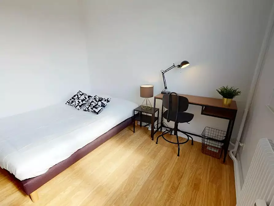 Immagine 1 di Camera in affitto  in Place Wilson a Villeurbanne