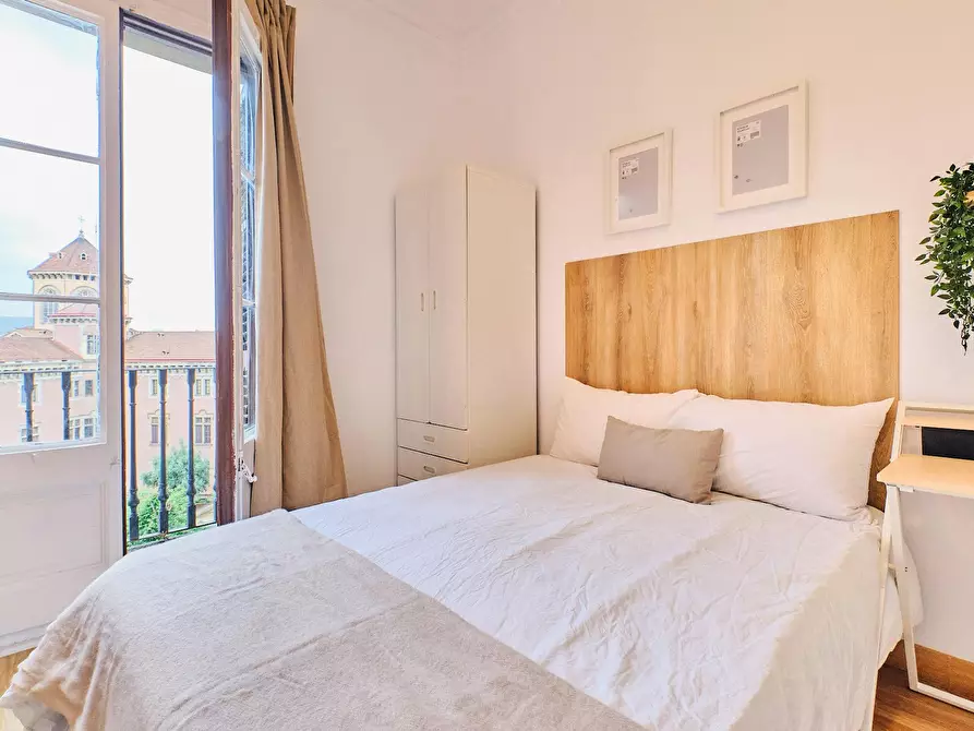 Immagine 2 di Camera in affitto  in Carrer de Balmes a Barcelona