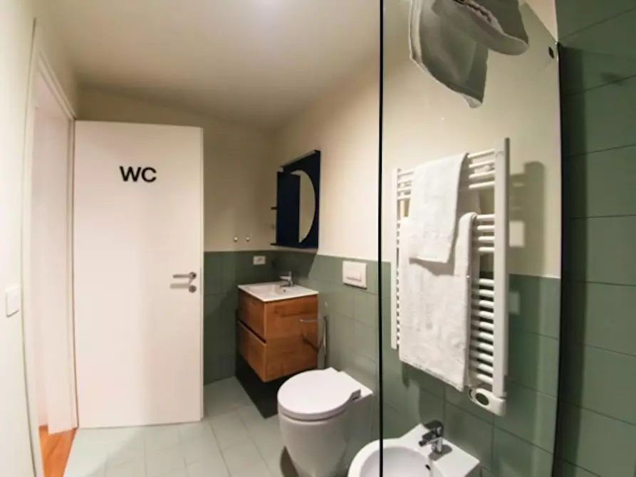 Immagine 5 di Camera in affitto  in Via Leonardo Bistolfi a Milano