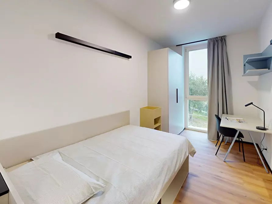 Immagine 2 di Camera in affitto  in Via Leonardo Bistolfi a Milano