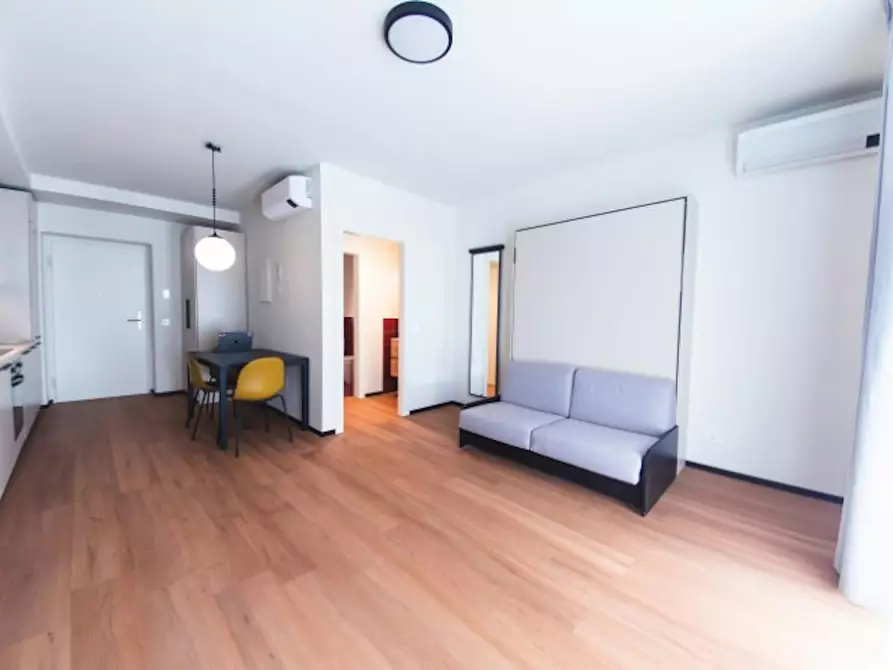 Immagine 2 di Appartamento in affitto  in Via Leonardo Bistolfi a Milano
