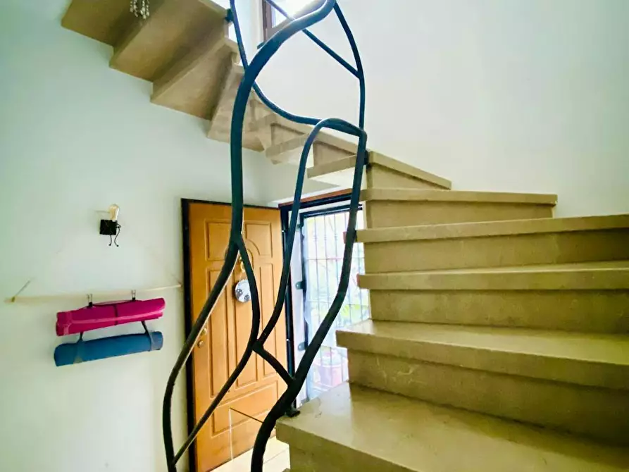 Immagine 6 di Camera in affitto  in Via Martino Bassi a Milano