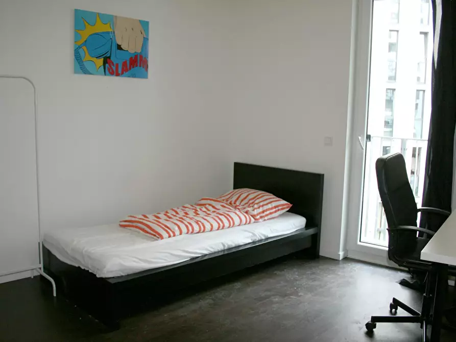 Immagine 2 di Camera in affitto  in Bernhard-Weiß-Straße a Berlin