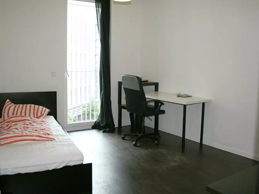 Immagine 1 di Camera in affitto  in Bernhard-Weiß-Straße a Berlin