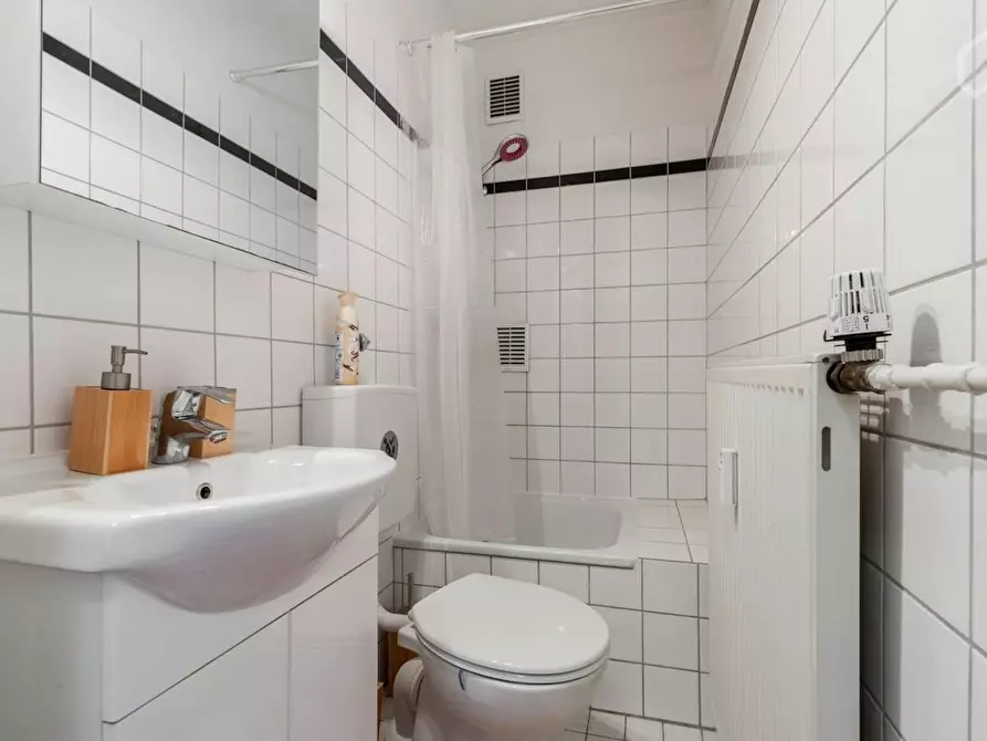 Immagine 8 di Appartamento in affitto  in Plockstraße a Düsseldorf