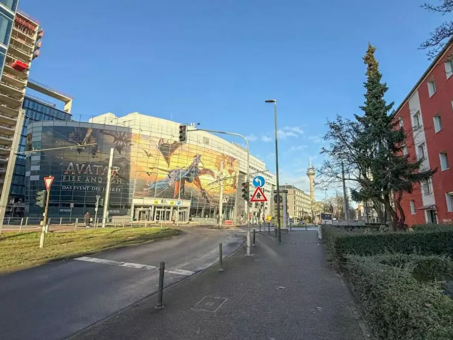 Immagine 10 di Appartamento in affitto  in Plockstraße a Düsseldorf