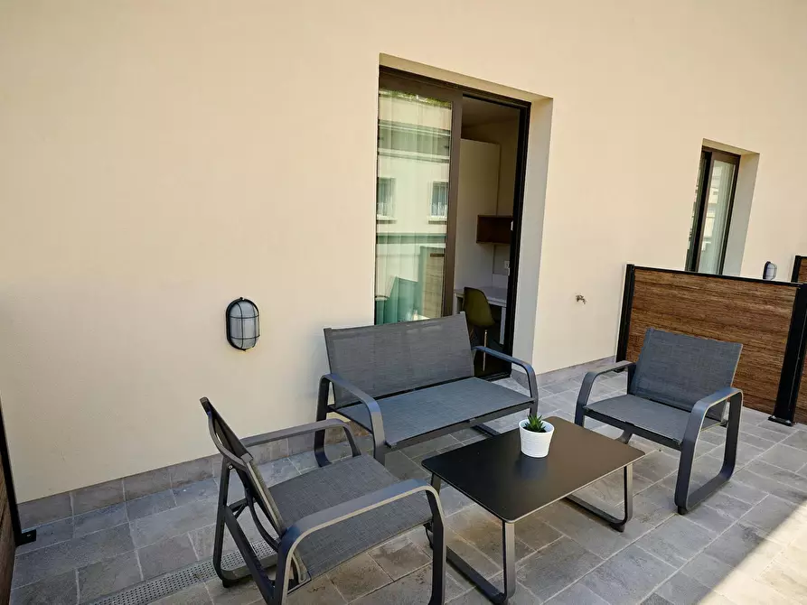 Immagine 1 di Camera condivisa in affitto  in Carrer Doctor Jaume Ferran i Clua a Hospitalet De Llobregat, L'