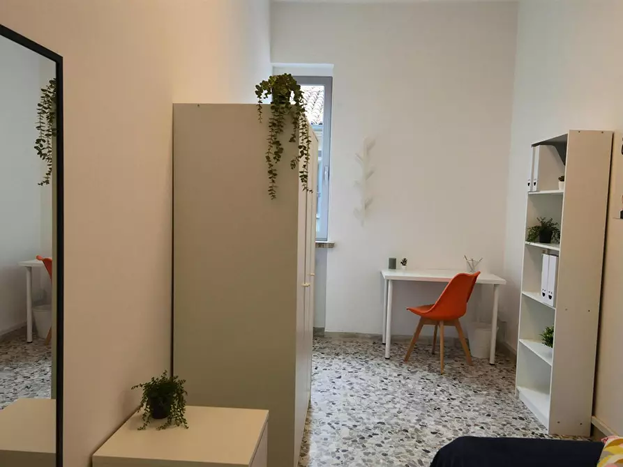 Immagine 5 di Camera in affitto  in Vicolo Franco Villa a Reggio Nell'emilia