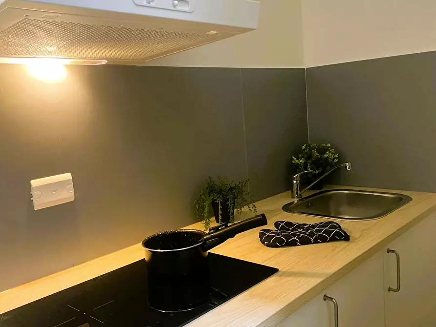 Immagine 7 di Camera in affitto  in Vicolo Franco Villa a Reggio Nell'emilia
