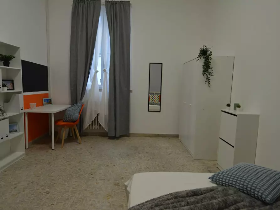 Immagine 5 di Camera in affitto  in Vicolo Franco Villa a Reggio Nell'emilia