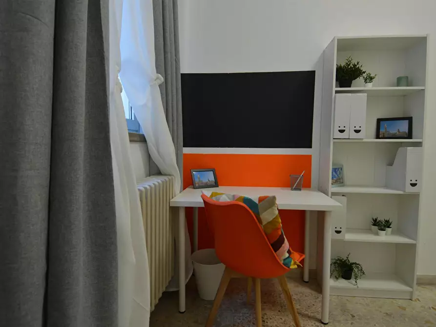Immagine 2 di Camera in affitto  in Vicolo Franco Villa a Reggio Nell'emilia