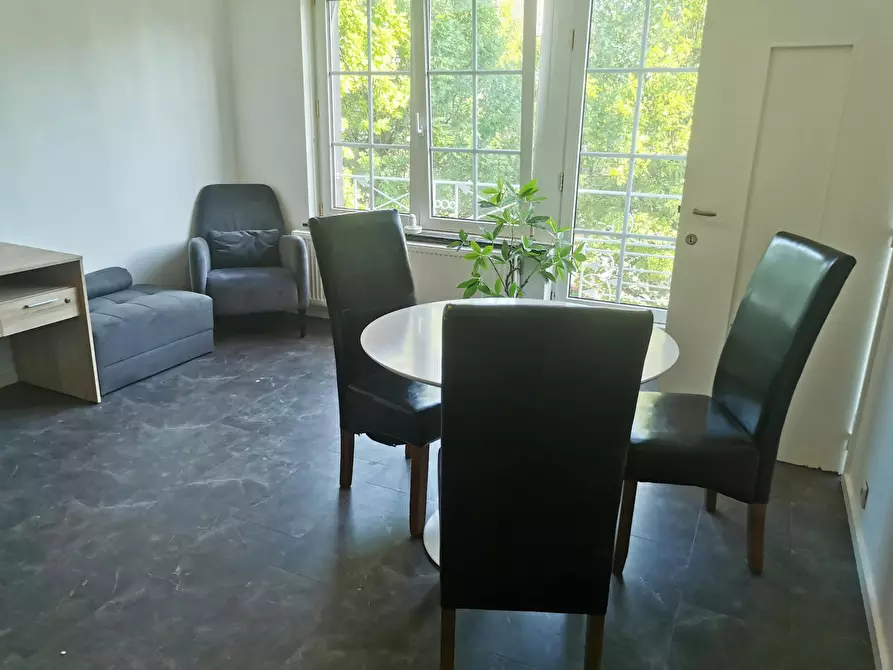 Immagine 1 di Appartamento in affitto  in Boulevard Maurice Herbette a Anderlecht