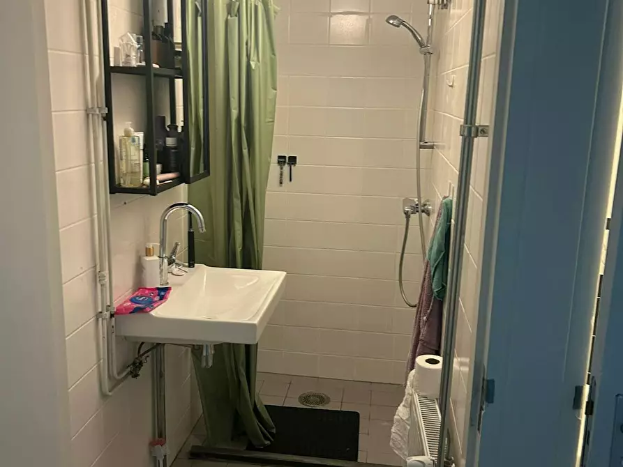 Immagine 7 di Camera in affitto  in Aert van Nesstraat a Rotterdam