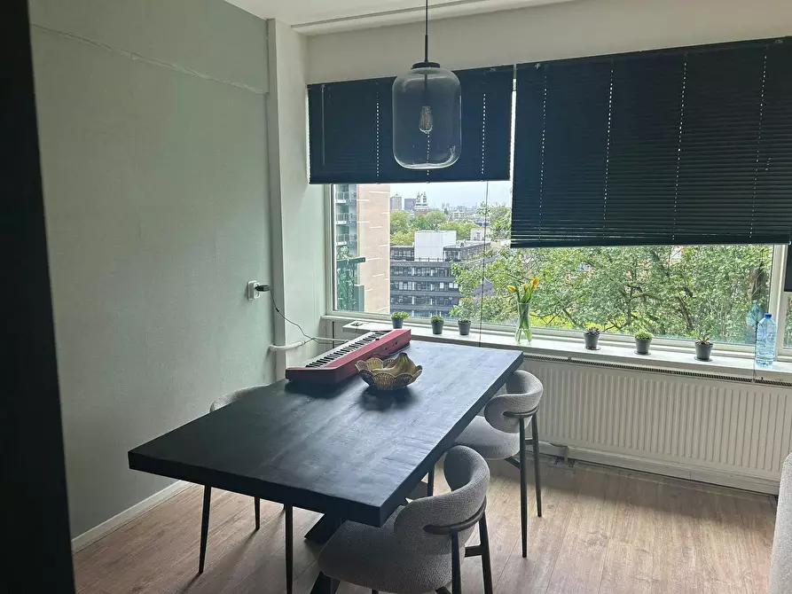 Immagine 6 di Camera in affitto  in Aert van Nesstraat a Rotterdam