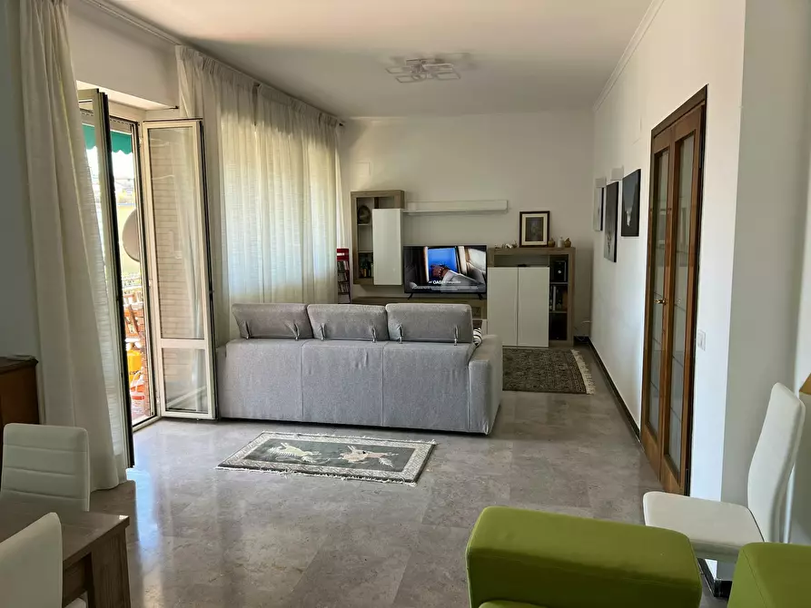 Immagine 1 di Appartamento in affitto  in Via Ettore Mambretti a Roma