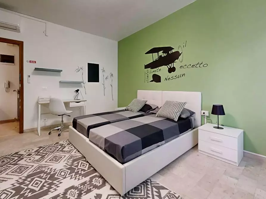 Immagine 1 di Camera in affitto  in Via Giuseppe Mazzini a Venezia