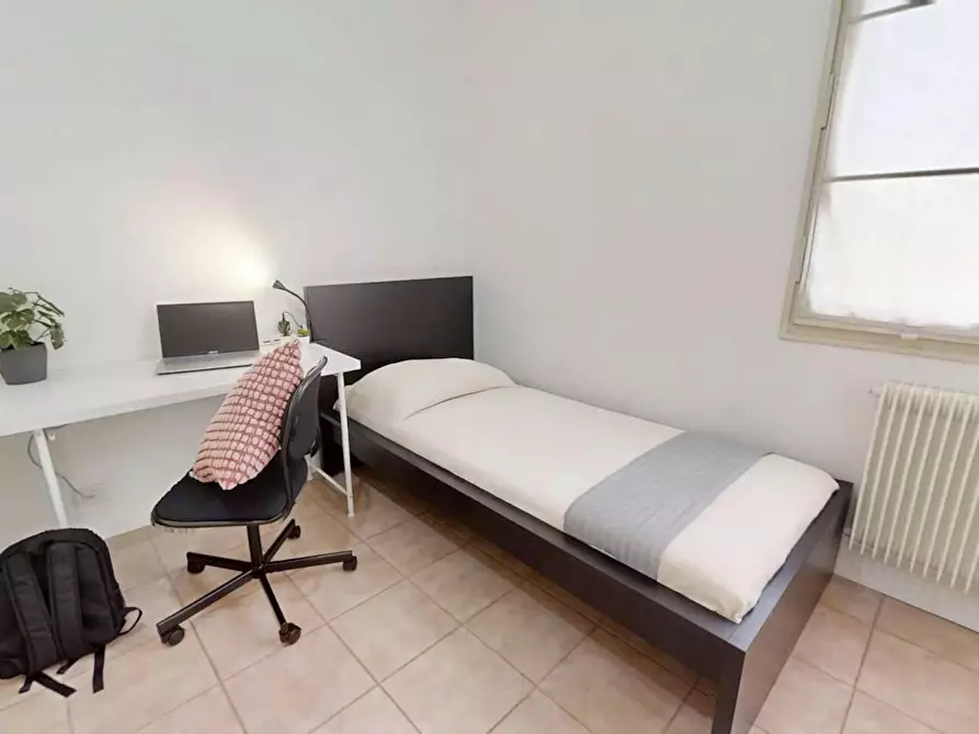 Immagine 4 di Camera in affitto  in Via Giusto de' Menabuoi a Padova