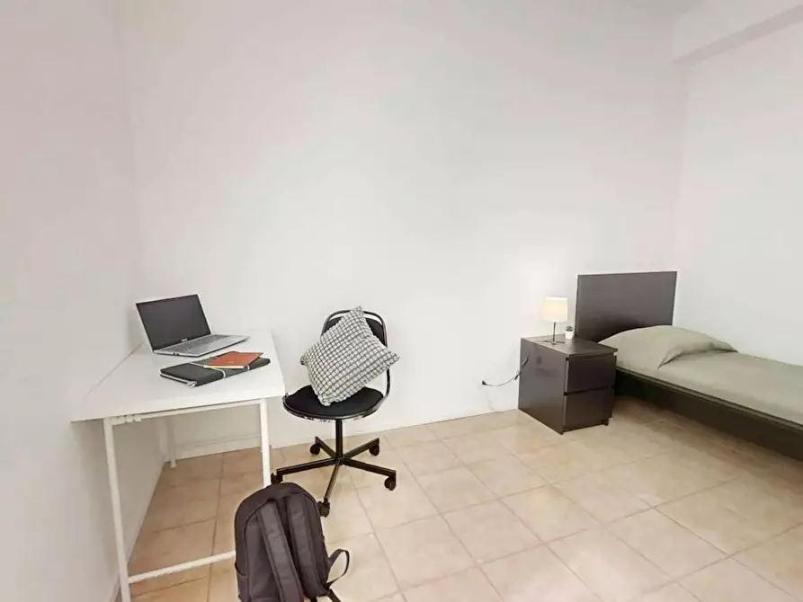 Immagine 3 di Camera in affitto  in Via Giusto de' Menabuoi a Padova