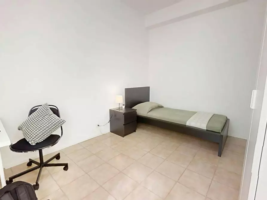 Immagine 2 di Camera in affitto  in Via Giusto de' Menabuoi a Padova