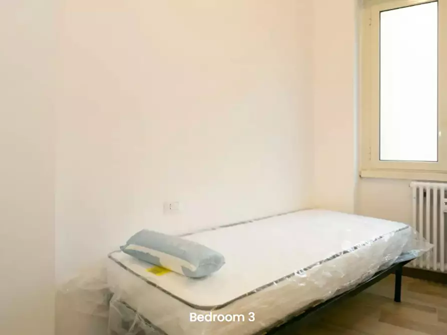 Immagine 2 di Camera in affitto  in Via Umberto Fogagnolo a Sesto San Giovanni