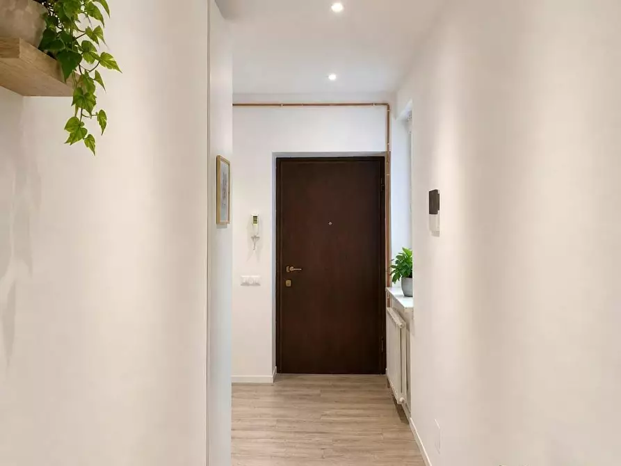 Immagine 6 di Camera in affitto  in Galleria dei Partigiani a Trento