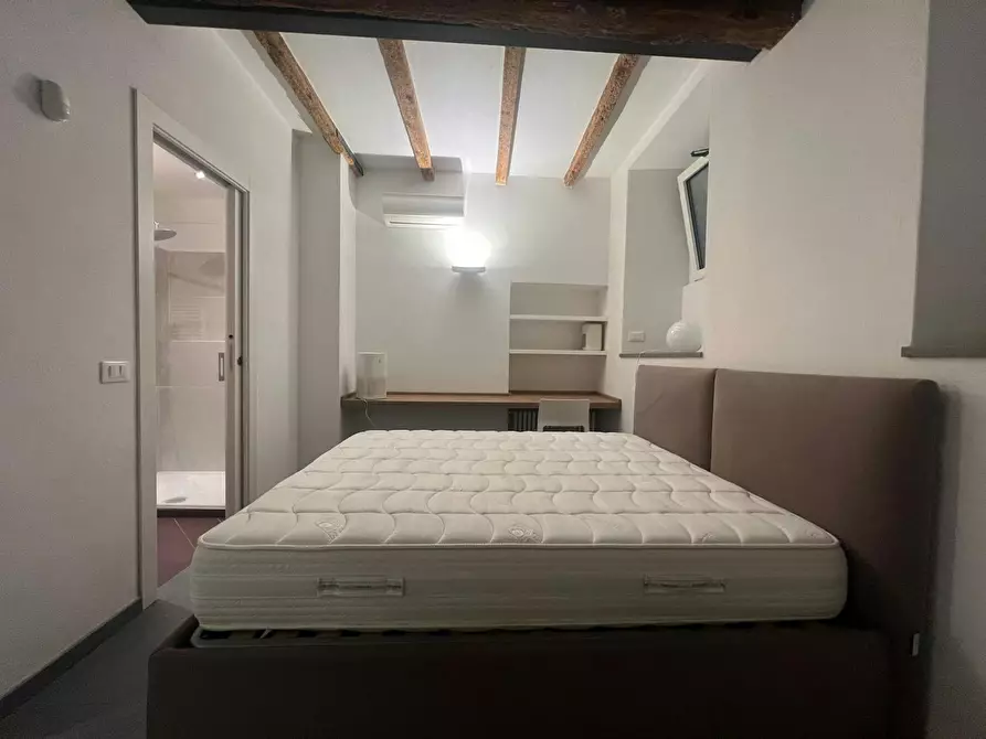 Immagine 10 di Casa indipendente in affitto  in Ripa di Porta Ticinese a Milano