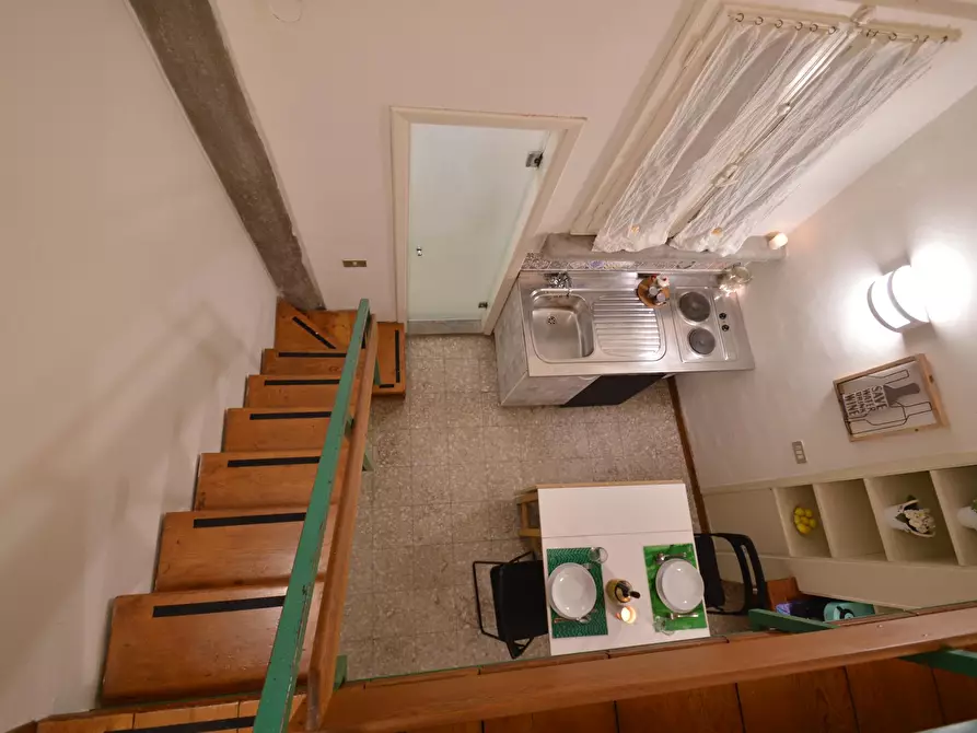 Immagine 6 di Appartamento in affitto  in Via Camillo Cavour a Firenze