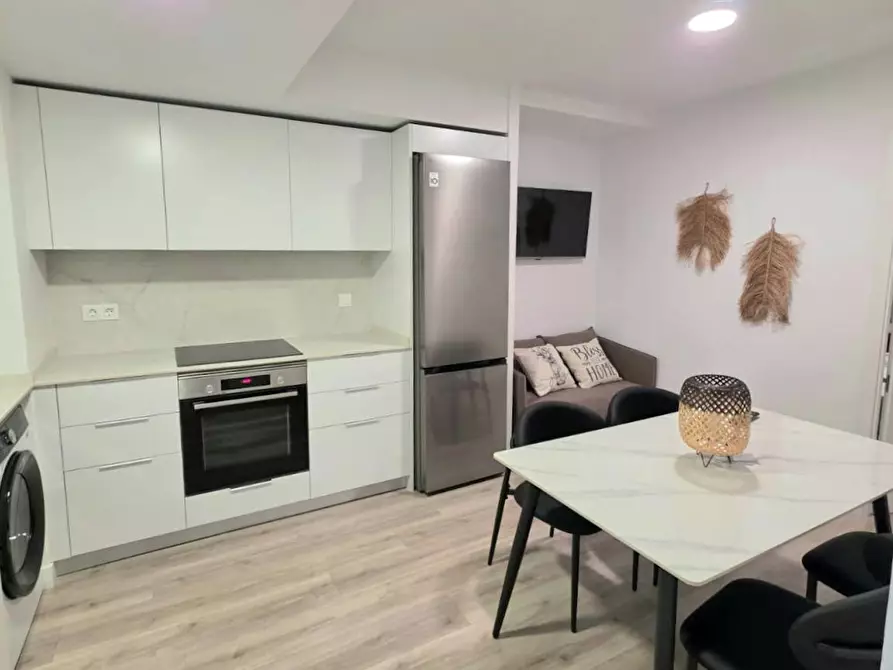 Immagine 1 di Appartamento in affitto  in Carrer d'Esteve Ballester a Valencia