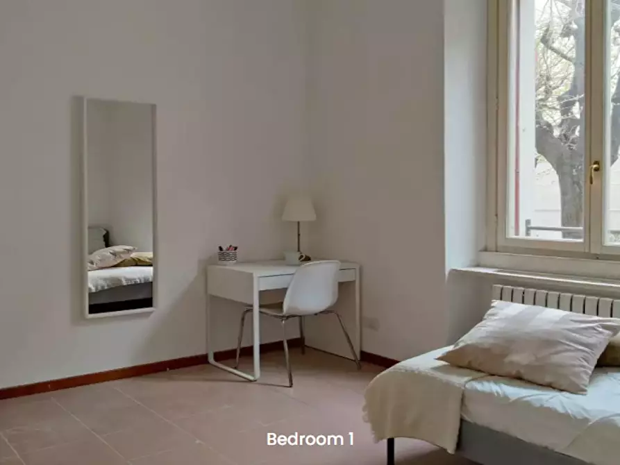 Immagine 3 di Camera in affitto  in Via Anton Giulio Barrili a Milano