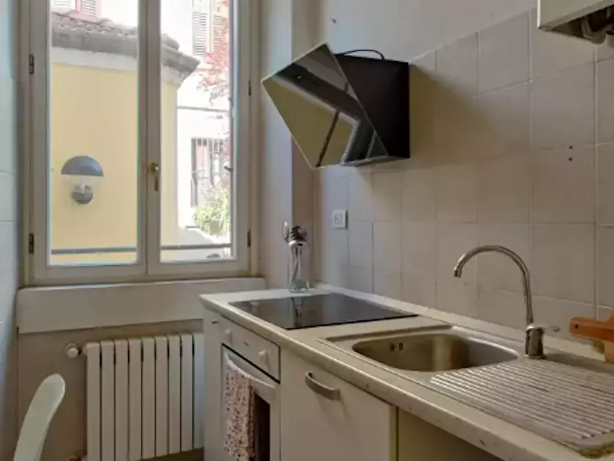 Immagine 5 di Camera in affitto  in Via Anton Giulio Barrili a Milano