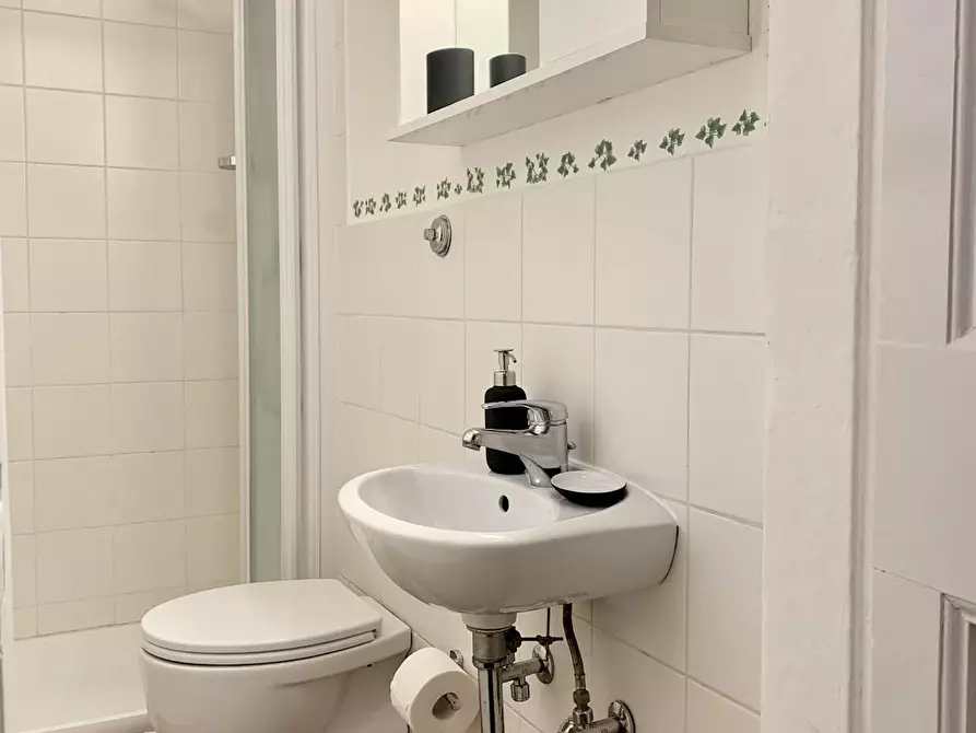 Immagine 9 di Camera in affitto  in Via Sant'Antonino a Firenze