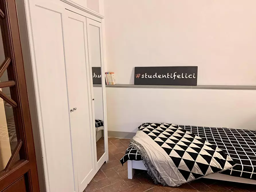 Immagine 2 di Camera in affitto  in Via Sant'Antonino a Firenze