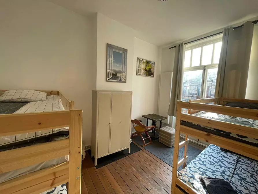 Immagine 1 di Appartamento in affitto  in Rue Peter Benoit a Etterbeek