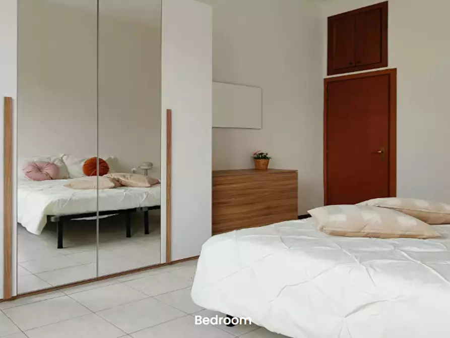 Immagine 6 di Appartamento in affitto  in Via Voltri a Milano