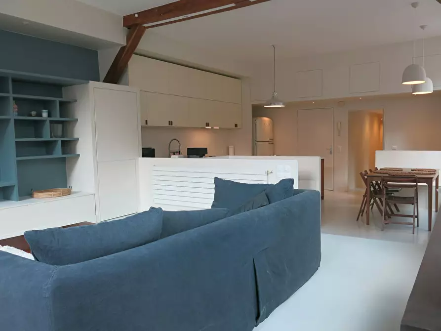 Immagine 5 di Appartamento in affitto  in Rue Baron a Paris 17