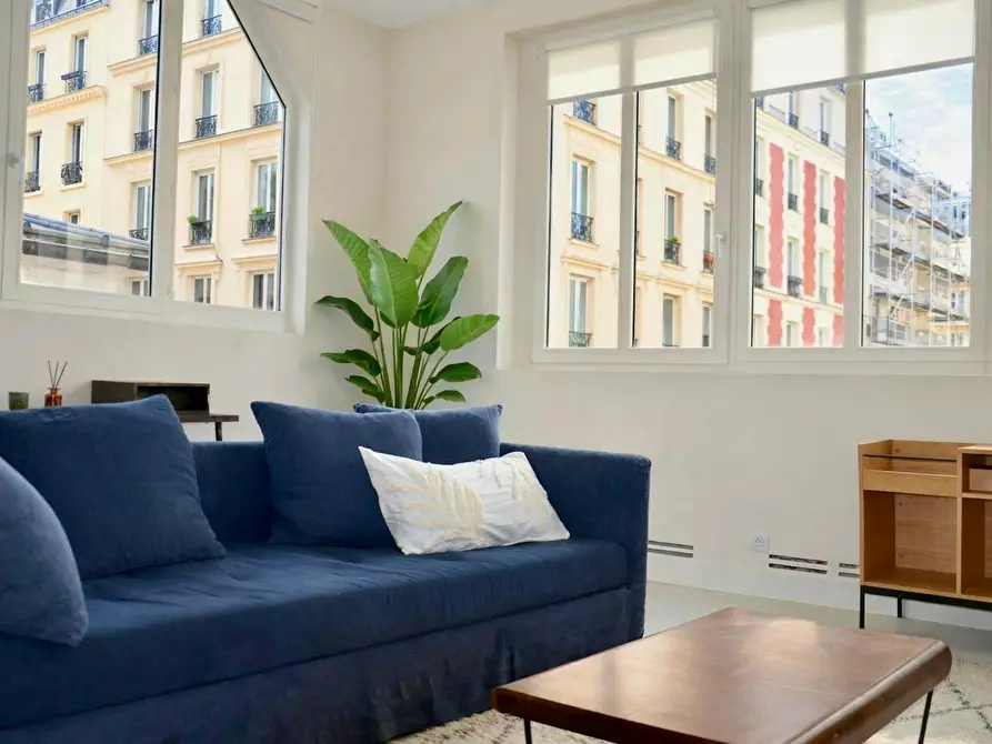 Immagine 1 di Appartamento in affitto  in Rue Baron a Paris 17