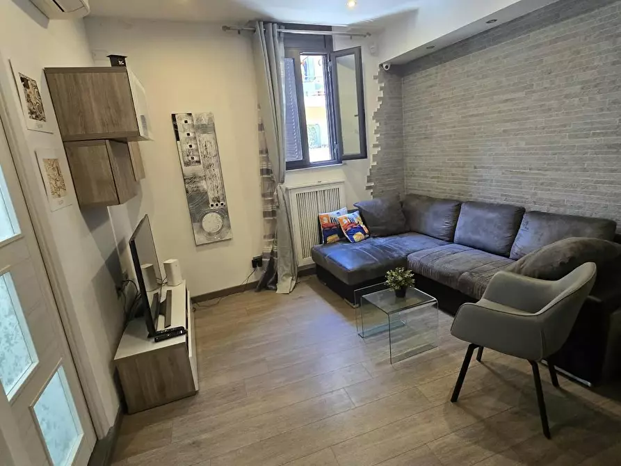 Immagine 1 di Appartamento in affitto  in Via degli Orti della Farnesina a Roma