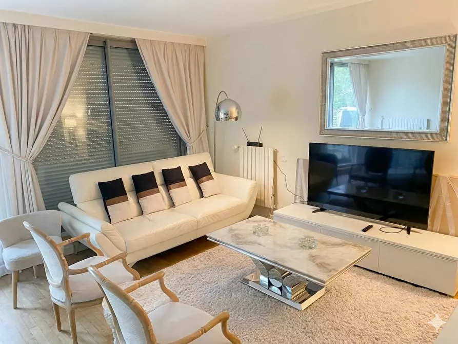 Immagine 1 di Appartamento in affitto  in Boulevard Bineau a Neuilly-sur-Seine