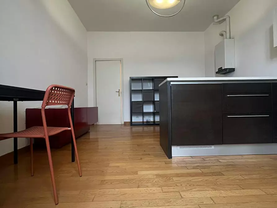 Immagine 6 di Casa indipendente in affitto  in Via Luigi Settembrini a Milano