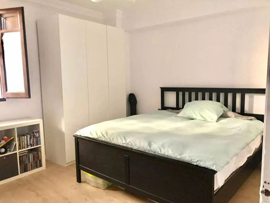 Immagine 5 di Appartamento in affitto  in Carrer del Portal de Valldigna a Valencia